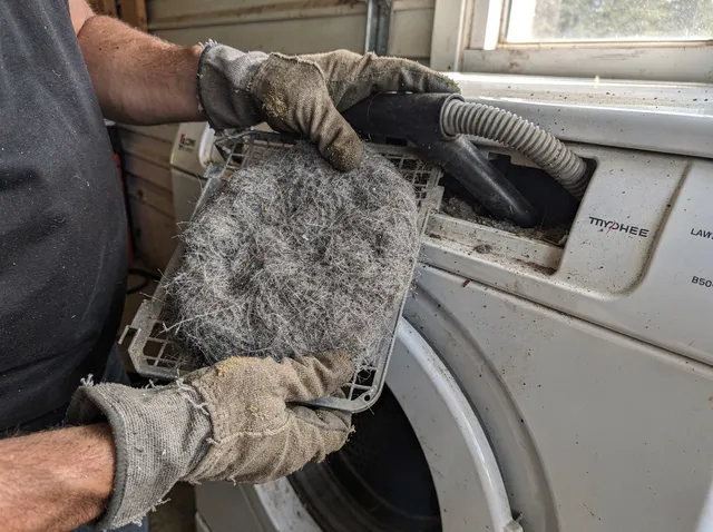 Cleaning Dryer Lint Trap in Garfield Heights